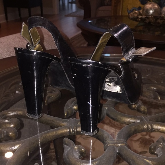 ❤️Guess leather peep toe heels - Picture 3 of 4